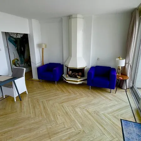 Beach Seaview Plus Parking Apartment *